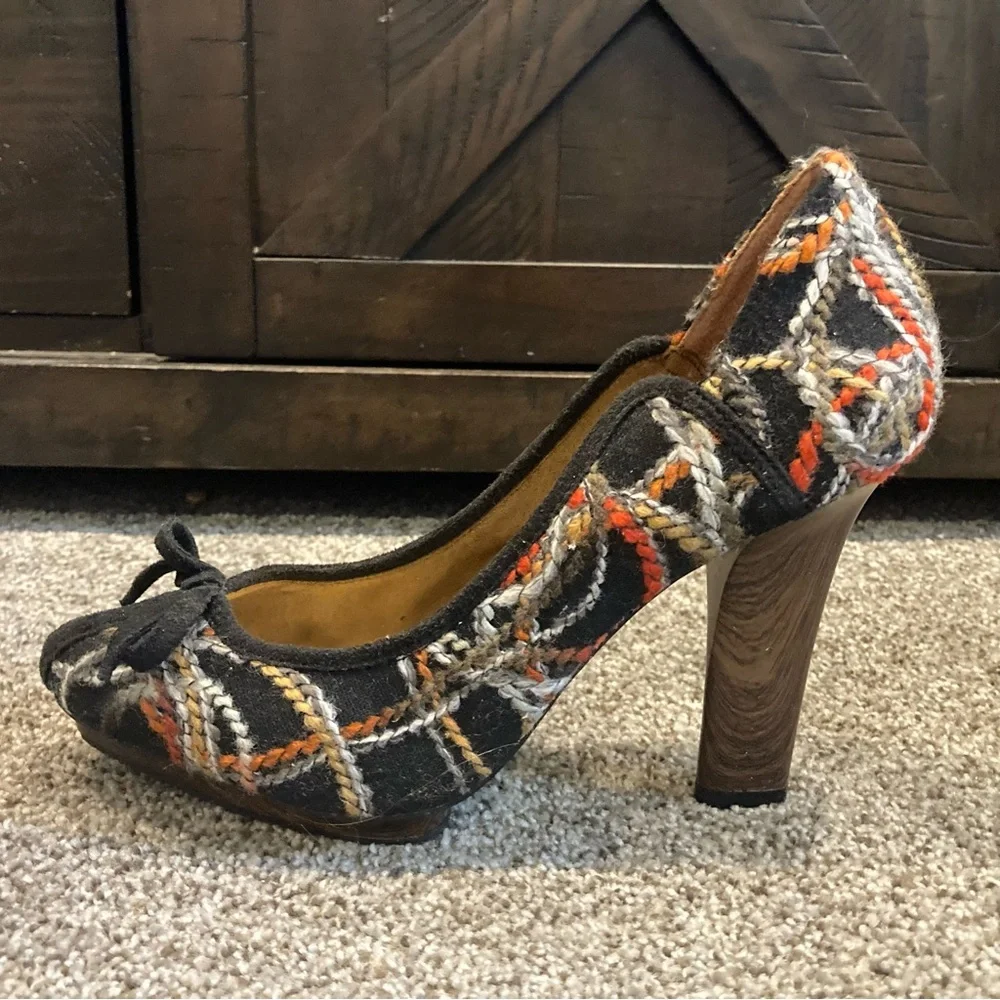Isabel Toledo Multi-Knitted Shoes; Woven Yarn with Wood Heel - Size 9
